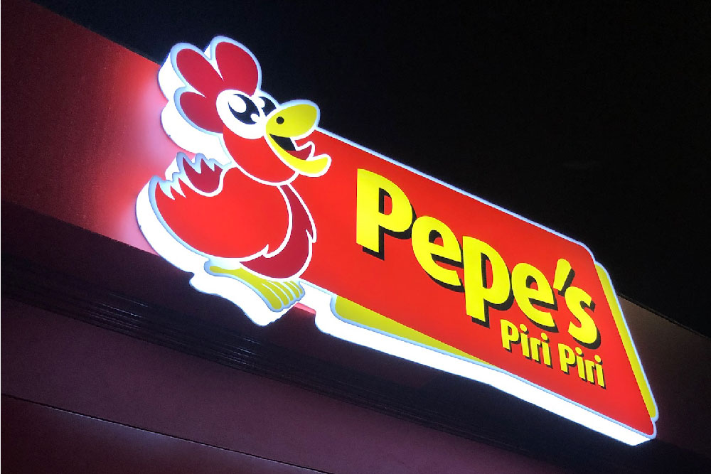 signs-glasgow-pepes-piri-piri-light-box-signs-glasgow-edinburgh-signs