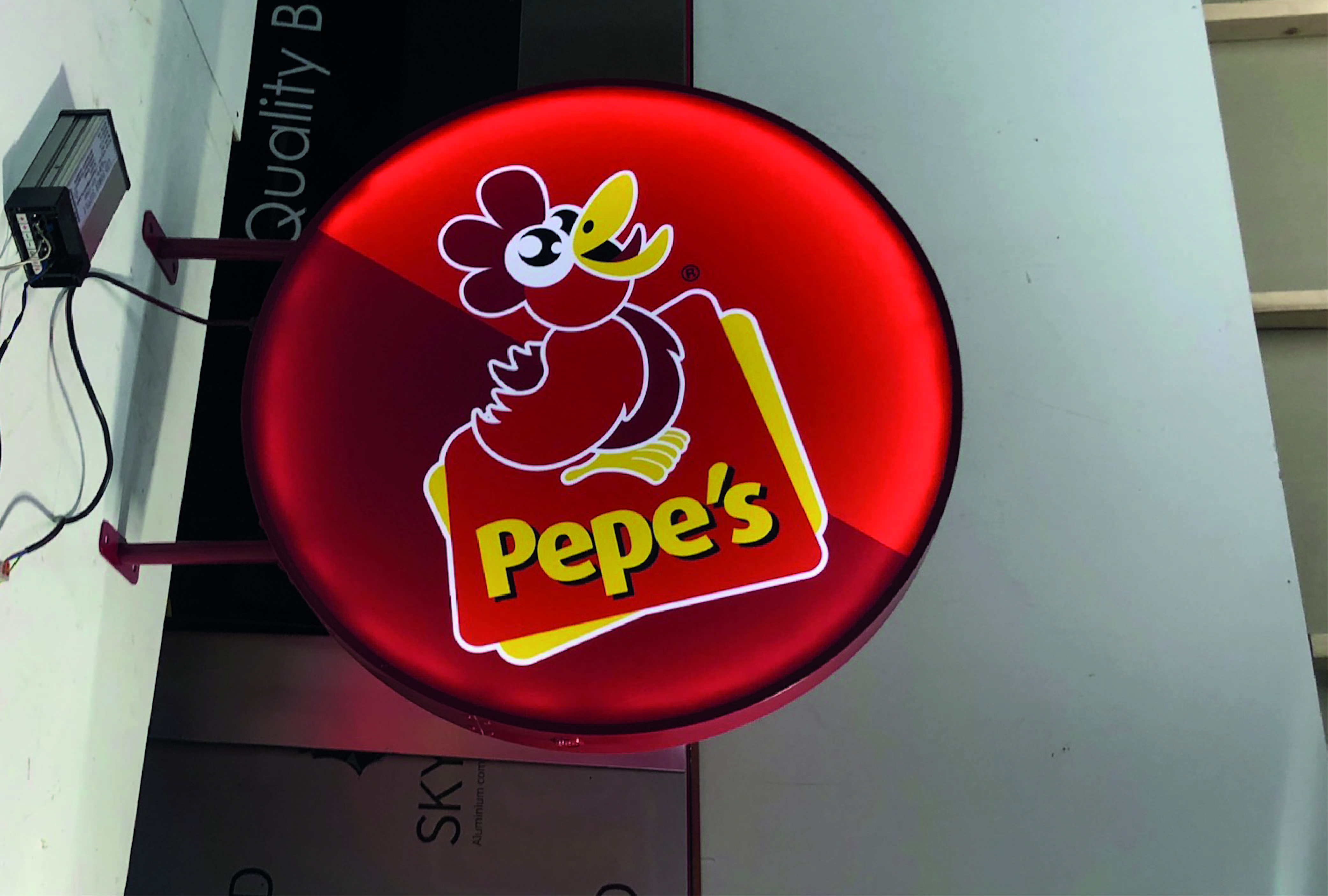 signs-glasgow-protrudings-signs-glasgow-projecting-signs-glasgow-edinburgh-aberdeen-dundee